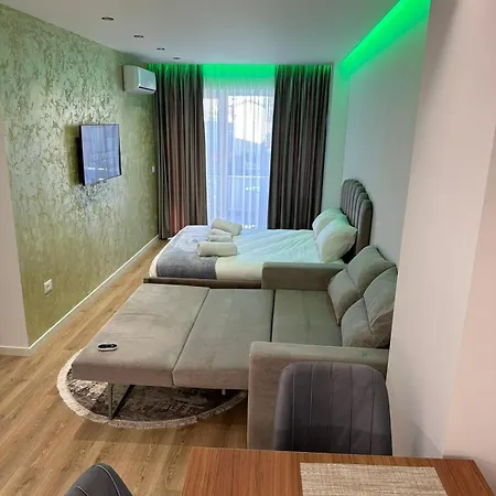 Luxury Center * Tiran