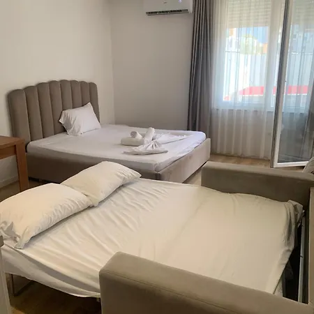 Luxury Centre Апартаменты Тирана